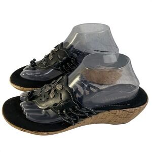 BareTraps Italicize Black Leather Floral Cutout Cork Wedge Sandals Womens 10M